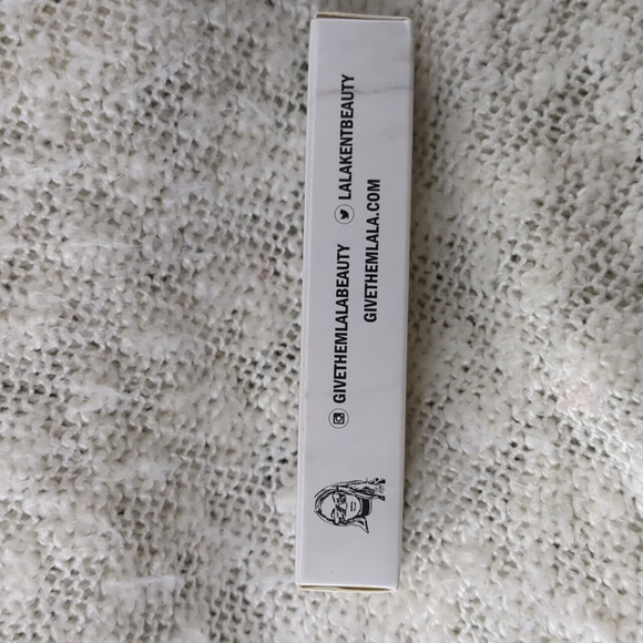 GIVE THEM LALA BEAUTY Matte Liquid Lipstick in Booty Call, 3.2g/0.11fl oz - Picture 7 of 14